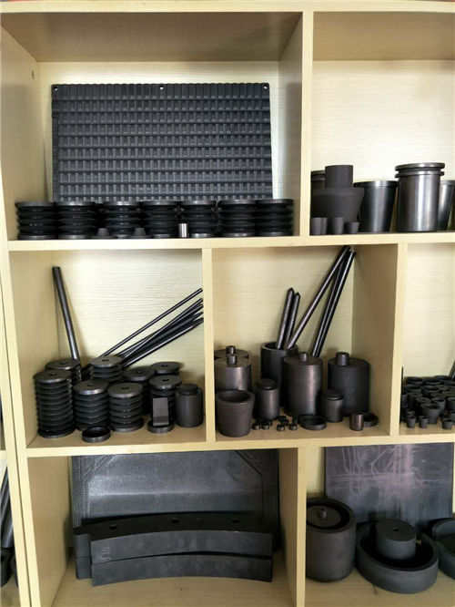 高碳石墨碳板的有哪些性能特點呢？河南石墨模具廠家告訴你