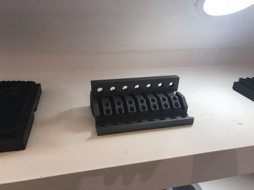 河南石墨模具有哪些異形特性呢？