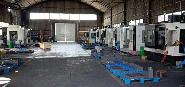 河南石墨板加工車間 河南石墨板加工車間